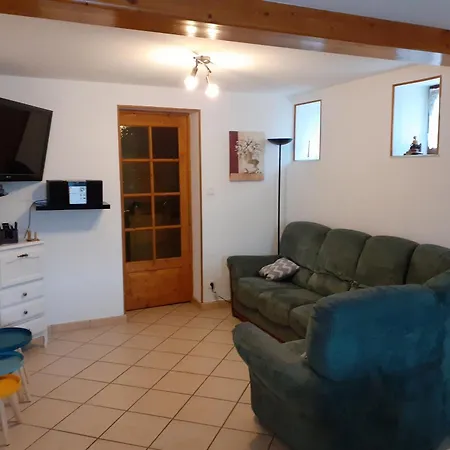 Σπίτι διακοπών Authentique Avec Terrasse Couverte, 16 Km De Gerardmer, 4 Chambres, Equipement Bebe, Wi-fi Inclus - Fr-1-589-231 Aumontzey