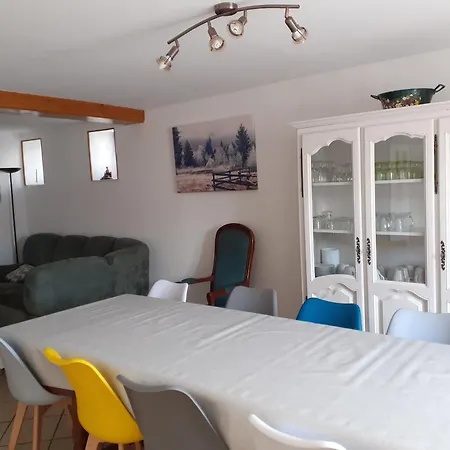 Σπίτι διακοπών Authentique Avec Terrasse Couverte, 16 Km De Gerardmer, 4 Chambres, Equipement Bebe, Wi-fi Inclus - Fr-1-589-231 Aumontzey