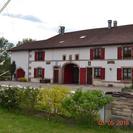 別荘 Authentique Avec Terrasse Couverte, 16 Km De Gerardmer, 4 Chambres, Equipement Bebe, Wi-fi Inclus - Fr-1-589-231 アウモンツァイ