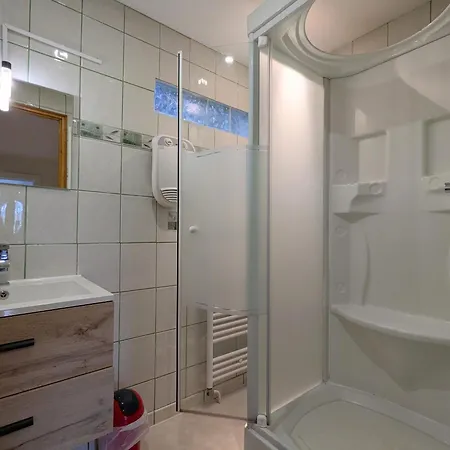 Authentique Avec Terrasse Couverte, 16 Km De Gerardmer, 4 Chambres, Equipement Bebe, Wi-fi Inclus - Fr-1-589-231 *