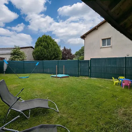 Authentique Avec Terrasse Couverte, 16 Km De Gerardmer, 4 Chambres, Equipement Bebe, Wi-fi Inclus - Fr-1-589-231 * Aumontzey