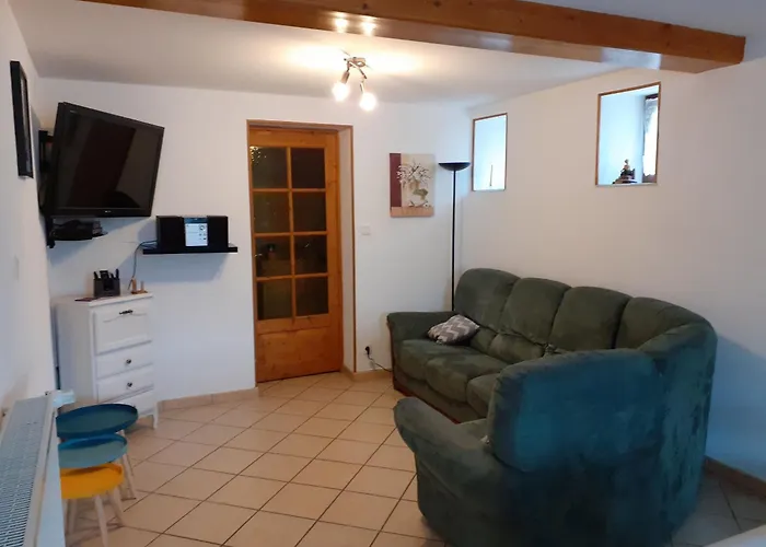 Prázdninový dům Authentique Avec Terrasse Couverte, 16 Km De Gerardmer, 4 Chambres, Equipement Bebe, Wi-fi Inclus - Fr-1-589-231 Aumontzey