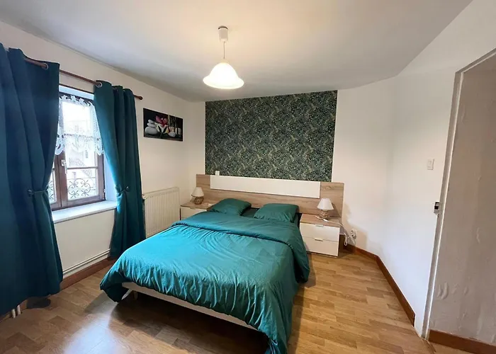 Authentique Avec Terrasse Couverte, 16 Km De Gerardmer, 4 Chambres, Equipement Bebe, Wi-fi Inclus - Fr-1-589-231 * Aumontzey